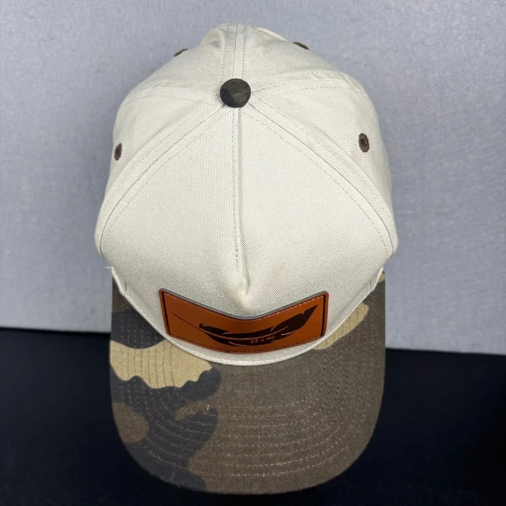 Southern String‎ Hat Co. Camo Snapback Hat Leather Feather Patch Limited Edition